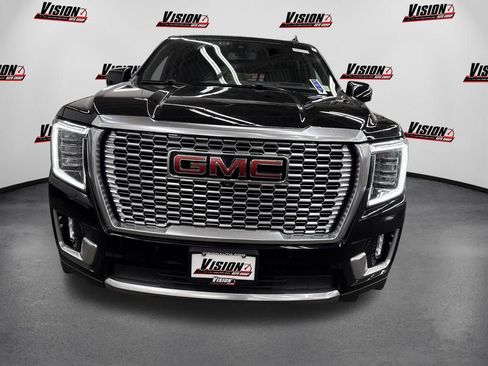 Used 2022 GMC Yukon XL Denali AWD/4WD image 2