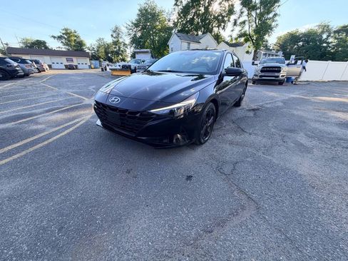 Used 2023 Hyundai Elantra SEL FWD image 49