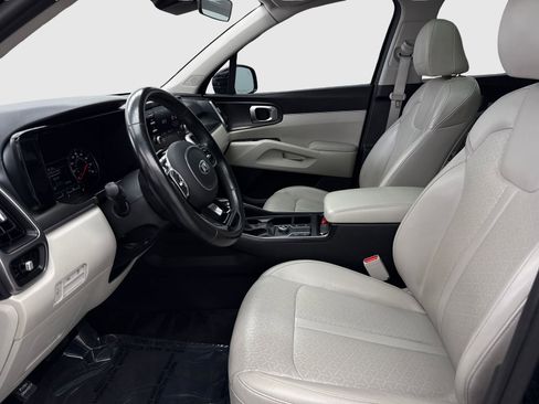 Used 2021 Kia Sorento S w/ Panoramic Sunroof Package FWD image 17