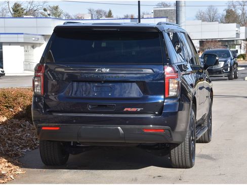 Used 2022 Chevrolet Suburban RST w/ Luxury Package image 5