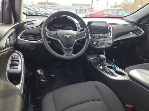 Used 2023 Chevrolet Malibu LT image 20