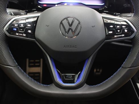 Used 2024 Volkswagen Golf R AWD/4WD image 22