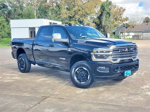 New 2025 RAM 3500 Laramie image 27