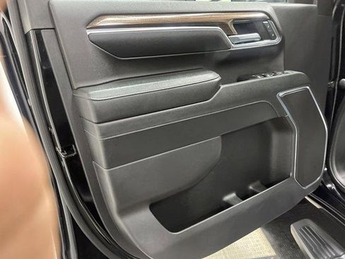 Used 2024 Chevrolet Silverado 2500 LT w/ Convenience Package AWD/4WD image 8