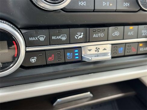 Used 2023 Ford Expedition Max Limited image 37