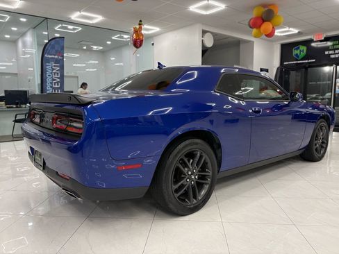 Used 2019 Dodge Challenger SXT w/ Plus Package image 12