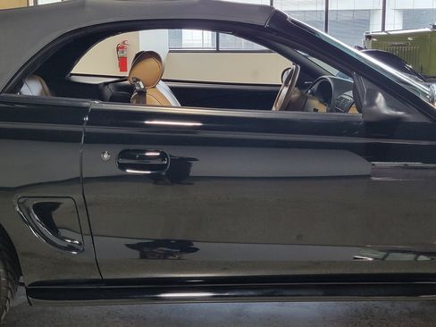Used 1995 Ford Mustang GT RWD image 37