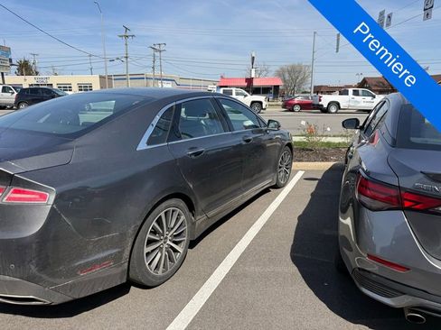 Used 2017 Lincoln MKZ Premiere image 2