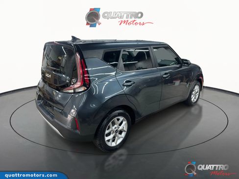 Used 2023 Kia Soul LX w/ LX Technology Package image 7