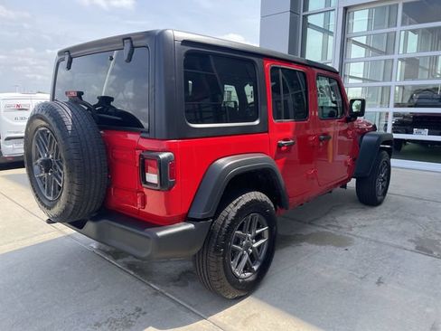 Used 2025 Jeep Wrangler Unlimited Sport AWD/4WD image 34