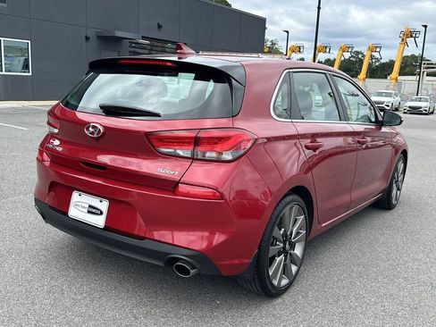 Used 2018 Hyundai Elantra GT Sport FWD image 6