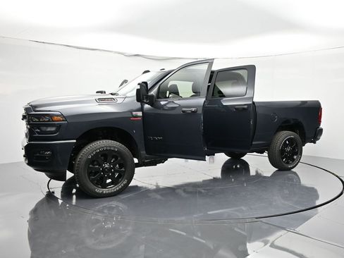 New 2026 RAM 2500 Big Horn AWD/4WD image 47