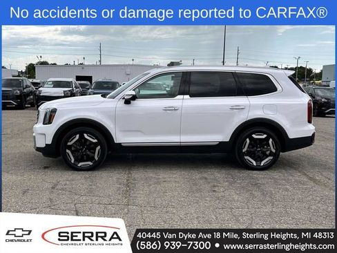 Used 2024 Kia Telluride S w/ S Sunroof Package AWD/4WD image 2
