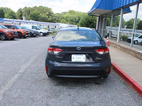 Used 2023 Toyota Corolla LE FWD image 5