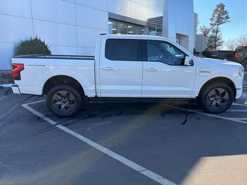 Used 2022 Ford F150 Lightning Lariat w/ Equipment Group 511A High image 9