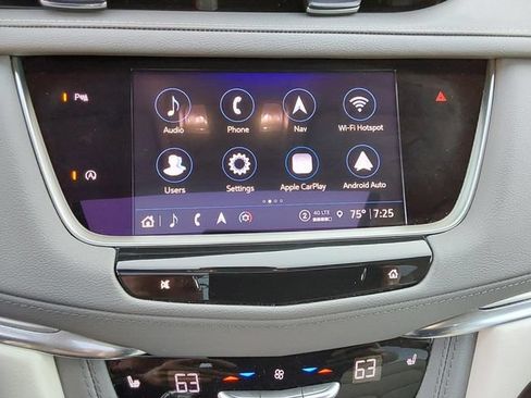 Used 2024 Cadillac XT5 Premium Luxury w/ LPO, Floor Liner Package AWD/4WD image 33