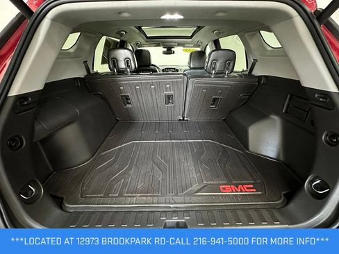 Used 2020 GMC Terrain SLT w/ Preferred Package AWD/4WD image 19