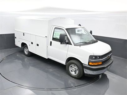 New 2025 Chevrolet Express 3500 w/ Power Convenience Package