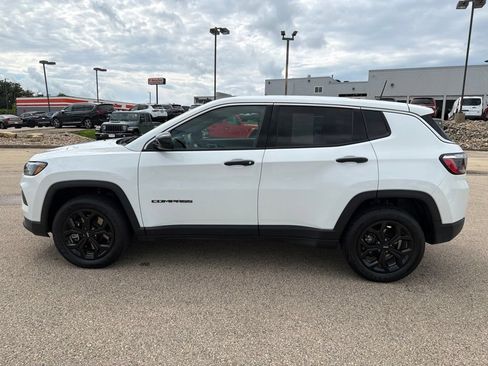 Used 2024 Jeep Compass Sport AWD/4WD image 8
