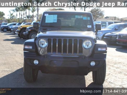 Used 2021 Jeep Wrangler Unlimited Sport image 2