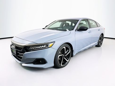 Used 2022 Honda Accord Sport image 3