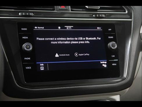 Certified 2024 Volkswagen Tiguan SE R-Line AWD/4WD image 12