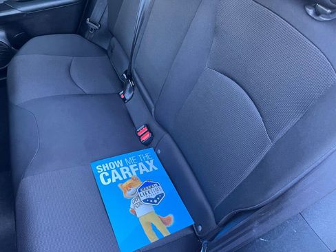 Used 2022 Toyota Prius L Eco image 22