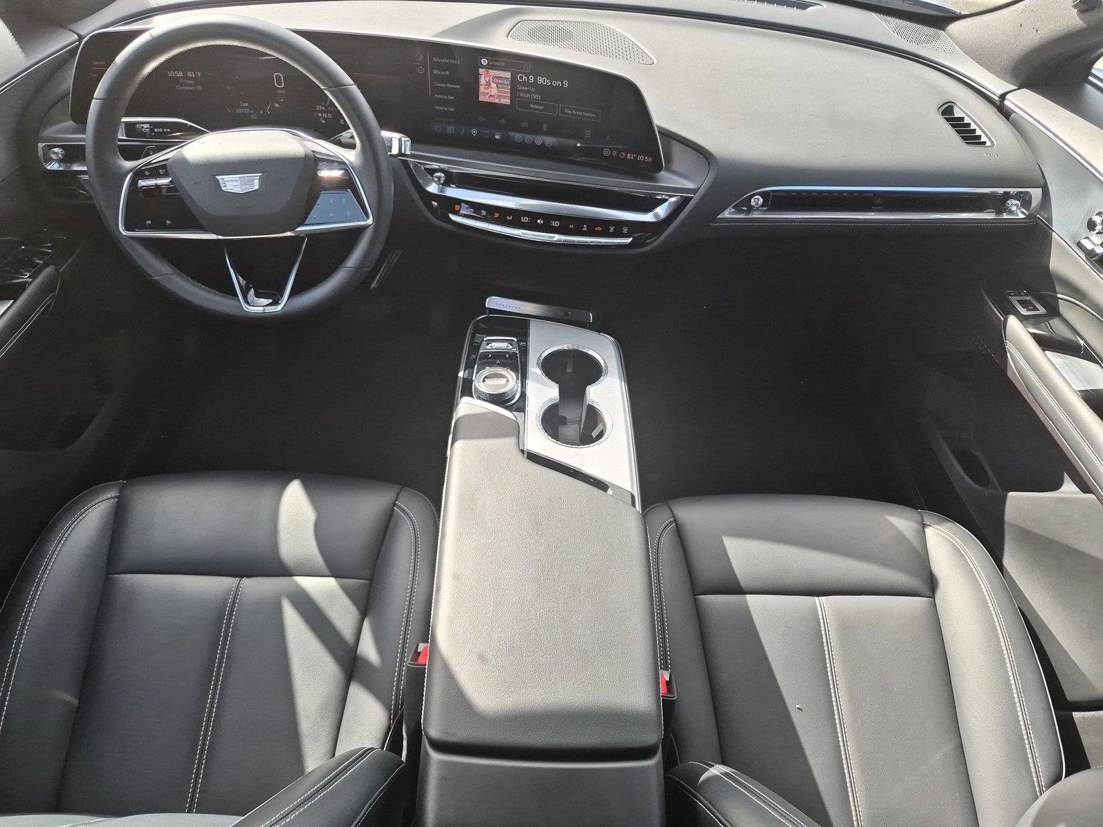 Used 2024 Cadillac Lyriq Tech AWD/4WD image 13