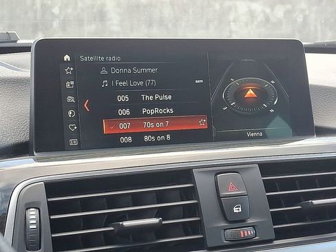 Used 2018 BMW 320i xDrive Sedan w/ Convenience Package image 21