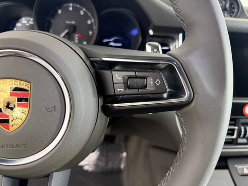 Certified 2026 Porsche Macan AWD/4WD image 28