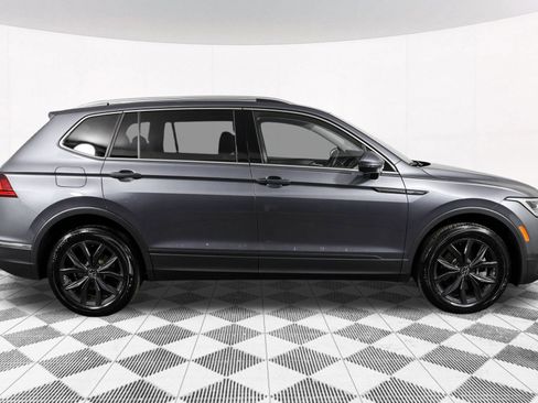 Certified 2024 Volkswagen Tiguan SE AWD/4WD image 14