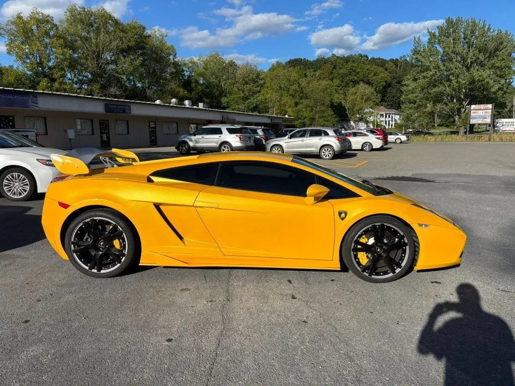 Used 2004 Lamborghini Gallardo AWD/4WD image 9
