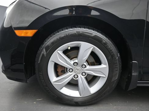 Used 2018 Honda Odyssey EX image 64