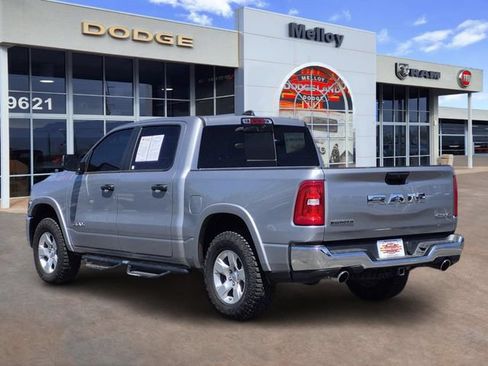 Used 2025 RAM 1500 Big Horn AWD/4WD image 3