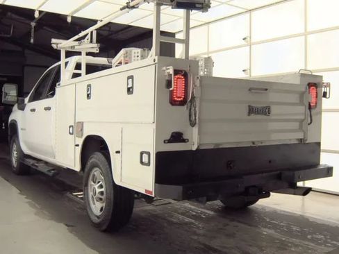 Used 2021 Chevrolet Silverado 2500 W/T w/ WT Fleet Convenience Package image 5