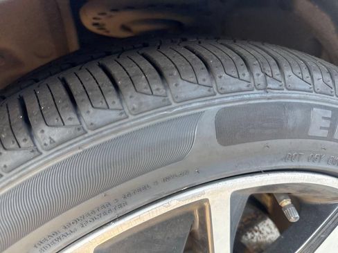 Used 2022 Nissan Maxima SV w/ Floor Mat Group FWD image 17