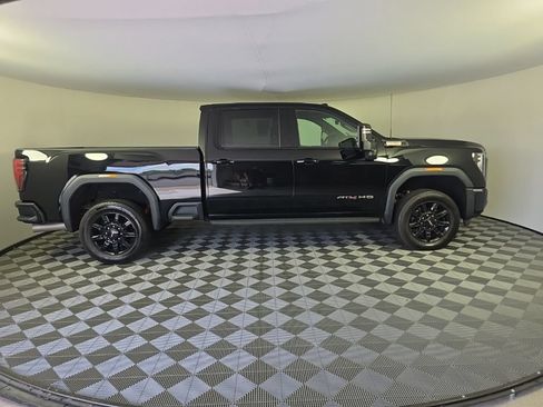 Used 2024 GMC Sierra 2500 AT4 w/ AT4 Premium Plus Package AWD/4WD image 6