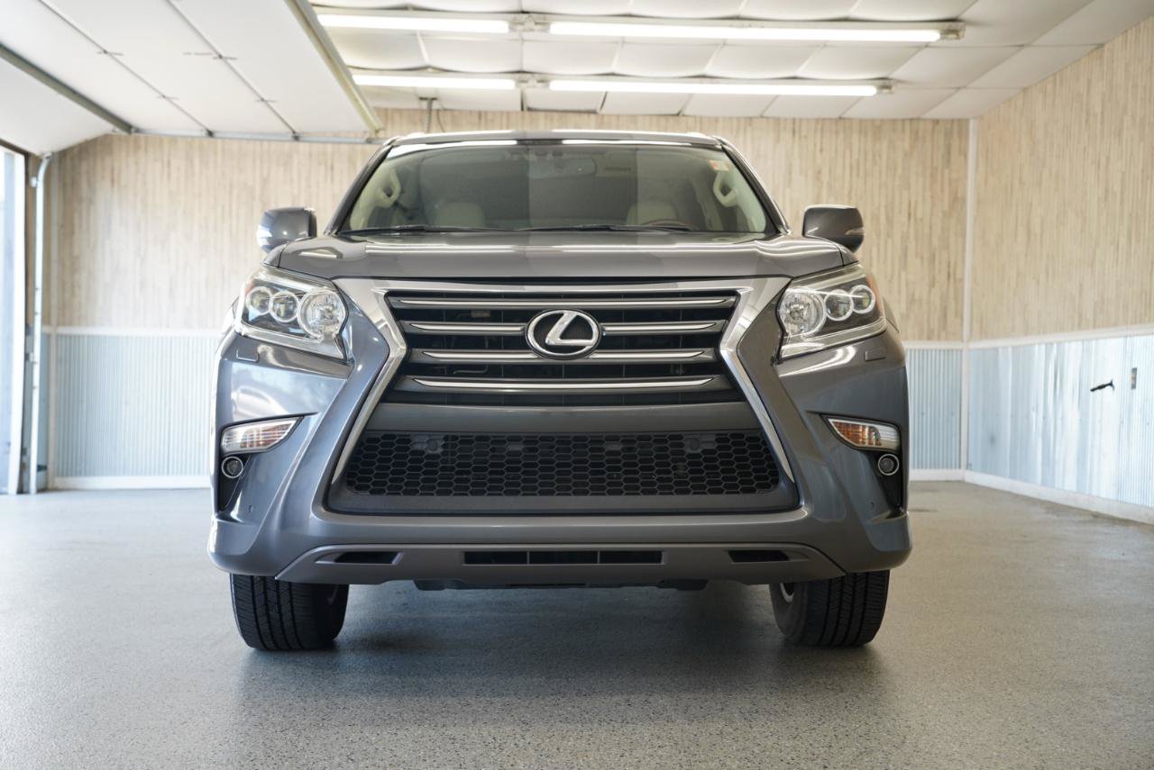 Used 2016 Lexus GX 460 w/ Premium Package AWD/4WD image 2