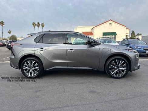 New 2026 Subaru Solterra Limited image 5