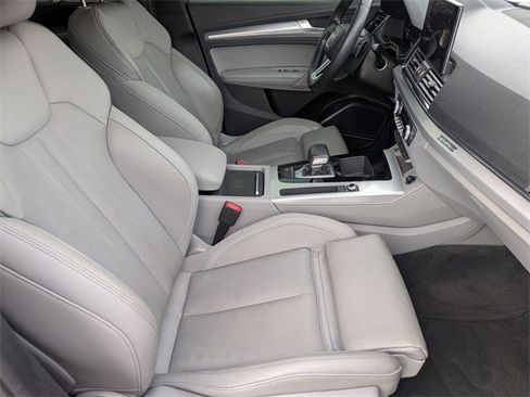 Used 2021 Audi Q5 2.0T Premium Plus w/ Premium Plus Package image 12