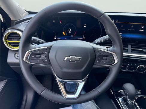 Used 2024 Chevrolet Trax ACTIV w/ Sunroof Package image 22