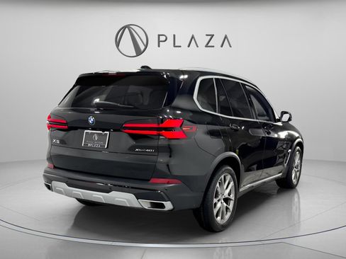 Used 2024 BMW X5 xDrive40i w/ Premium Package image 5