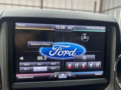 Used 2015 Ford F250 Platinum w/ FX4 Off-Road Package image 18