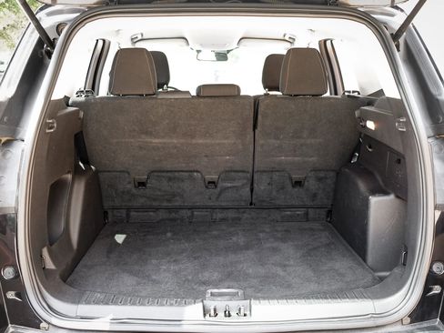 Used 2019 Ford Escape SE image 50