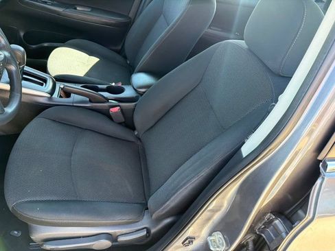 Used 2019 Nissan Sentra S w/ Appearance Package FWD image 9