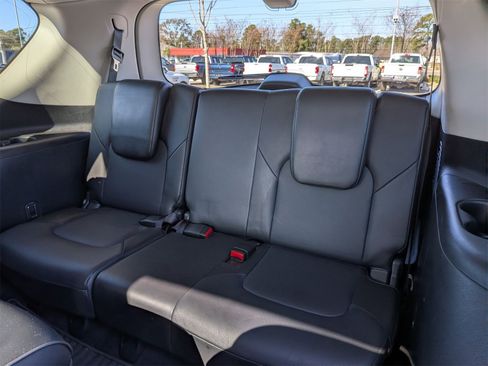 Used 2021 INFINITI QX80 Luxe w/ All-Season Package image 32