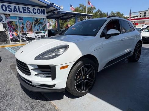 Used 2020 Porsche Macan AWD/4WD image 11
