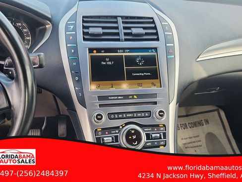 Used 2017 Lincoln MKZ Premiere image 12