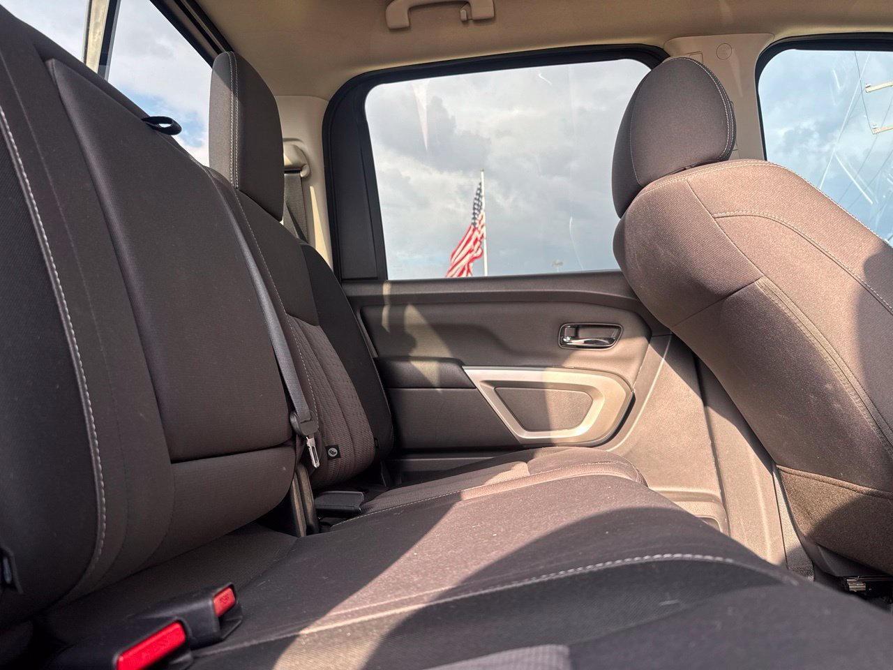 Certified 2022 Nissan Titan SV w/ Accessory Utility Package RWD image 34