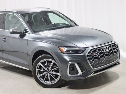 Used 2022 Audi SQ5 Prestige w/ Prestige Package AWD/4WD image 2